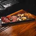 Selección De Quesos Y Charcuterie
